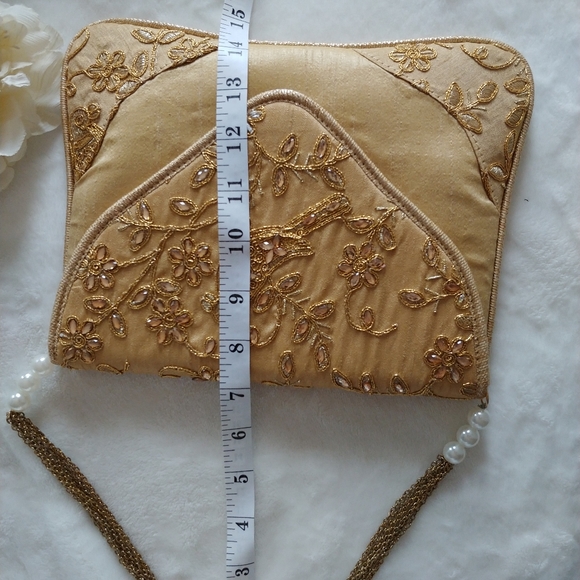 Floral Bag! - Picture 8 of 11